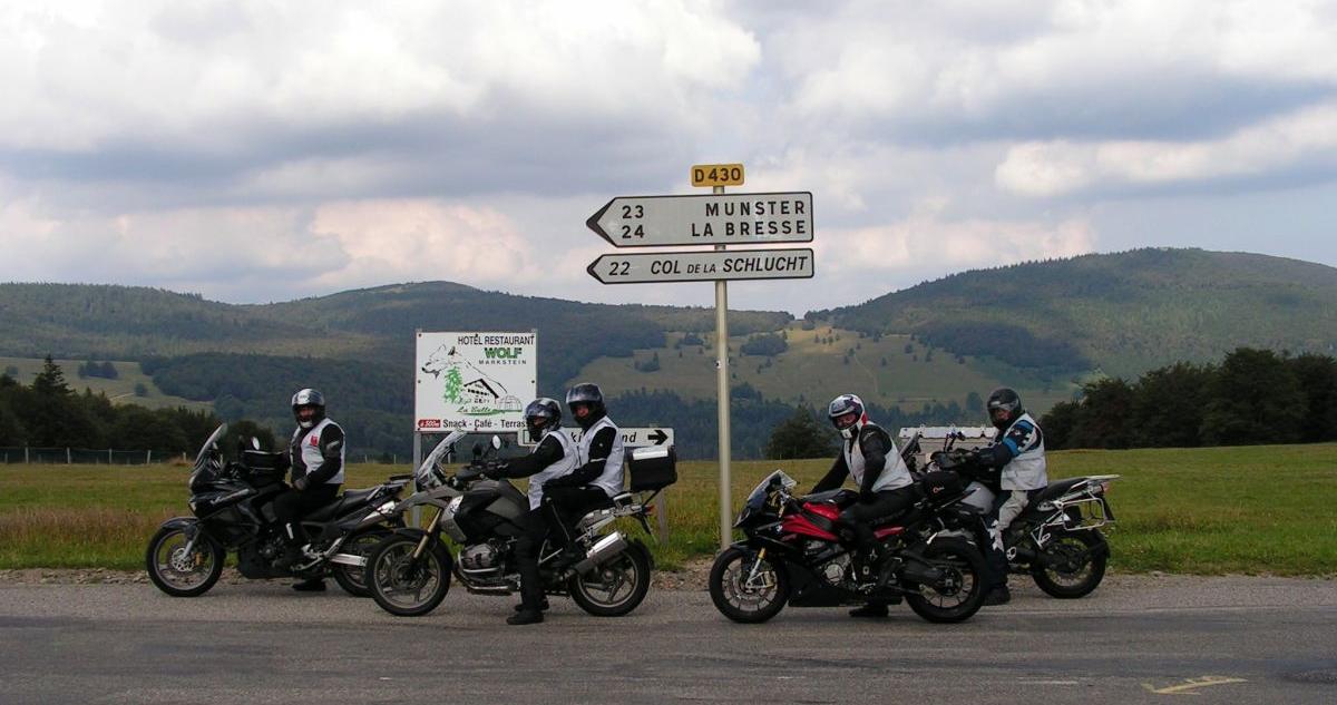 Warnweste auf dem Motorrad - Motorrad-Tour-Online